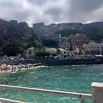 Konukevi Palazzo Sardanelli 3*