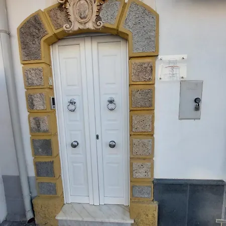 Palazzo Sardanelli ゲストハウス 3*