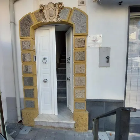 ゲストハウス Palazzo Sardanelli ピッツォ