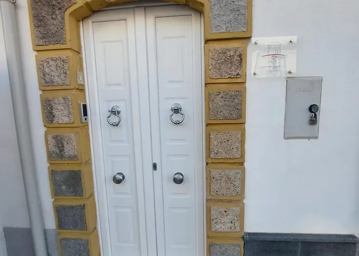 Palazzo Sardanelli בית הארחה 3*