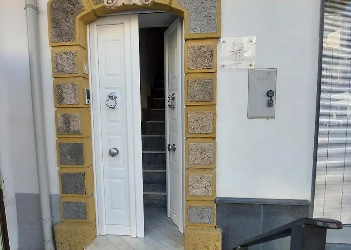 בית הארחה Palazzo Sardanelli פיצו