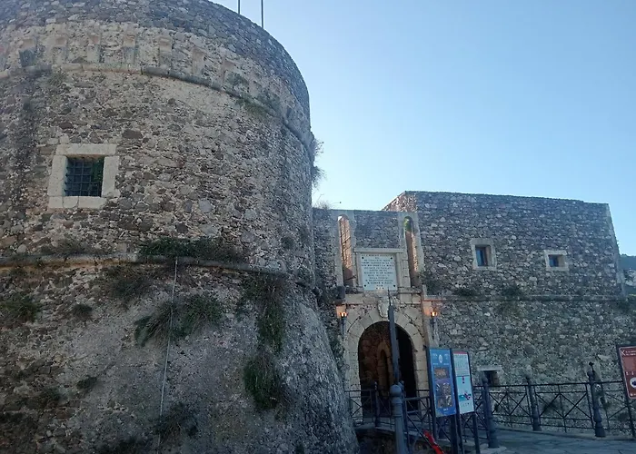 בית הארחה Palazzo Sardanelli